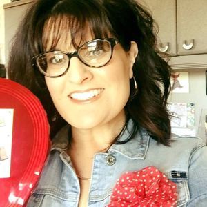 Meet your Posher, Roxanne